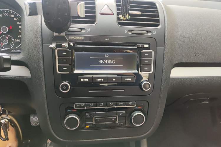 Used Volkswagen Sagitar 2011 1.4 TSI Manual Tech Model