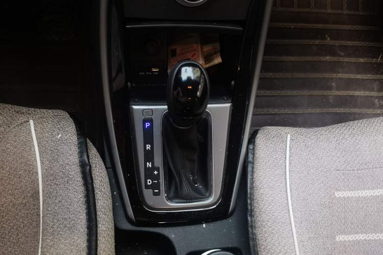 Used Hyundai Elantra (5th Generation / Langdong) 2016 1.6L Automatic Prestige Model
