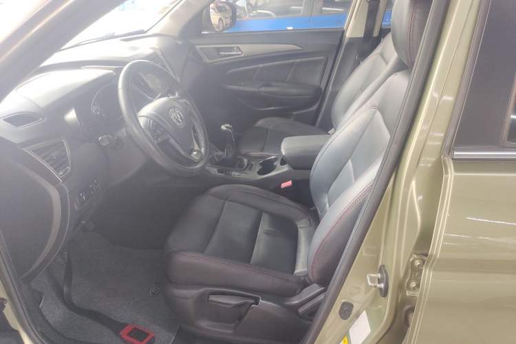 Used Changan CS75 2014 2.0L Manual Luxury Version China IV Standard
