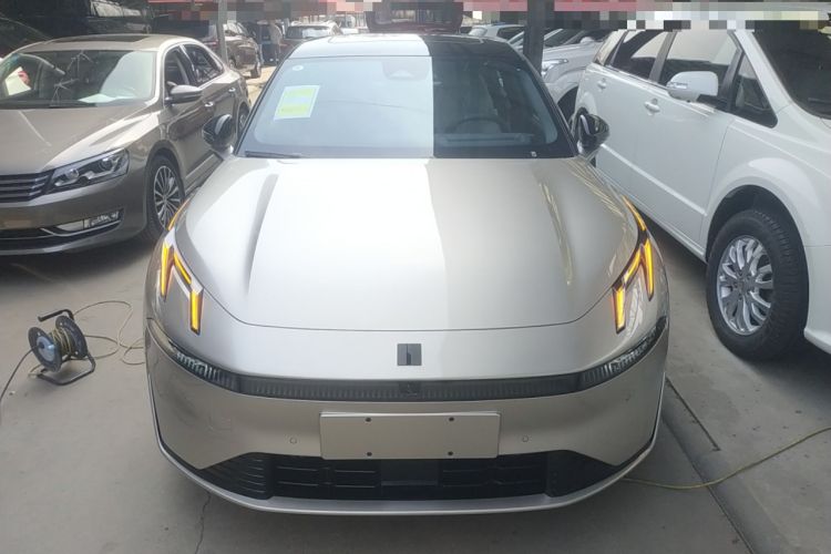 Used Lynk & Co 07 2024 EM-P 126 Long-Range Halo Front