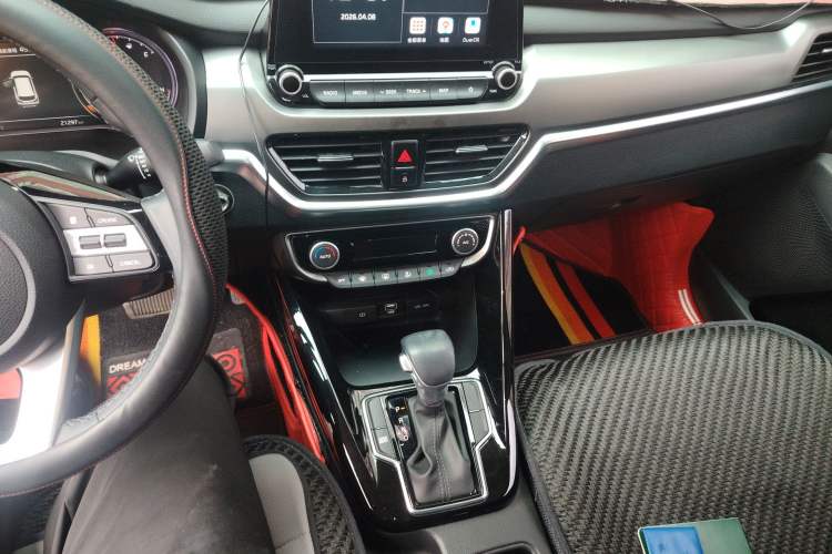 Used Kia Sportage R 2019 2.0L Automatic Smart Luxury Edition Gear Lever