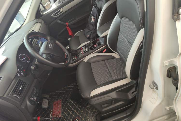 Used Qoros 5 2017 1.6T Automatic Prestige Model