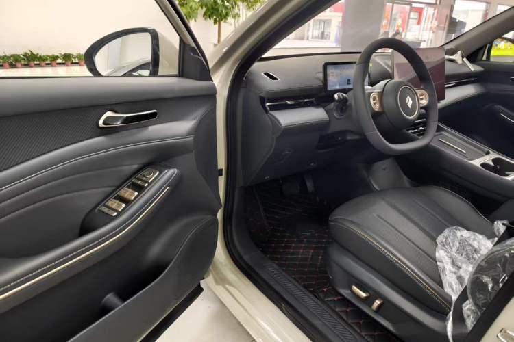 Used Baojun Yunhai 2026 Model 500km Pure Electric Standard Edition Driver Seat