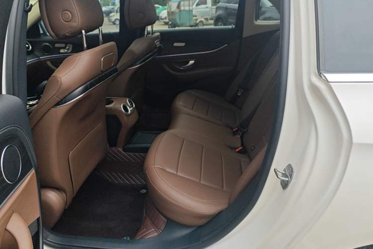 Used Mercedes-Benz E-Class 2020 E 300 L Sporty and Stylish Model Left Rear Seat