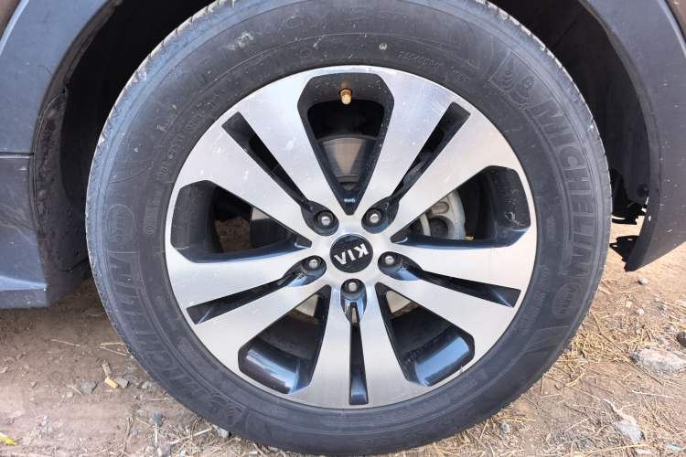 Used Kia Sportage R 2014 2.0L Automatic Two-Wheel Drive GLS Trim
