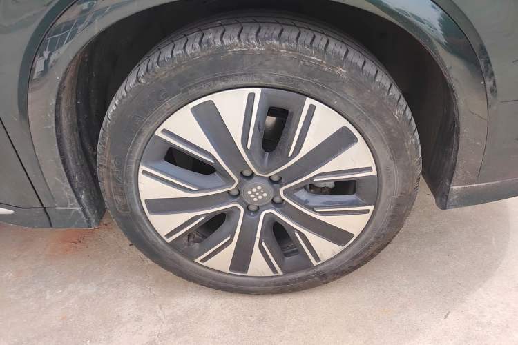 Used Landian E5 PLUS 2025 165 km Long-Range Version PLUS 7-Seater