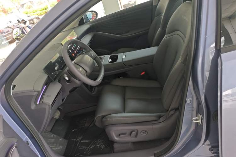 Used Nissan N6 2026 Model 180 Max