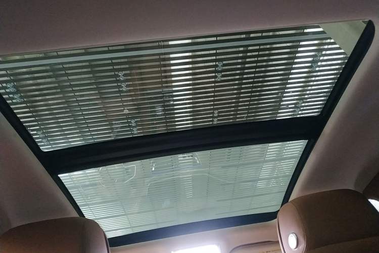 Used Hongqi H9 2023 2.0T Smart Connect Flagship Edition
