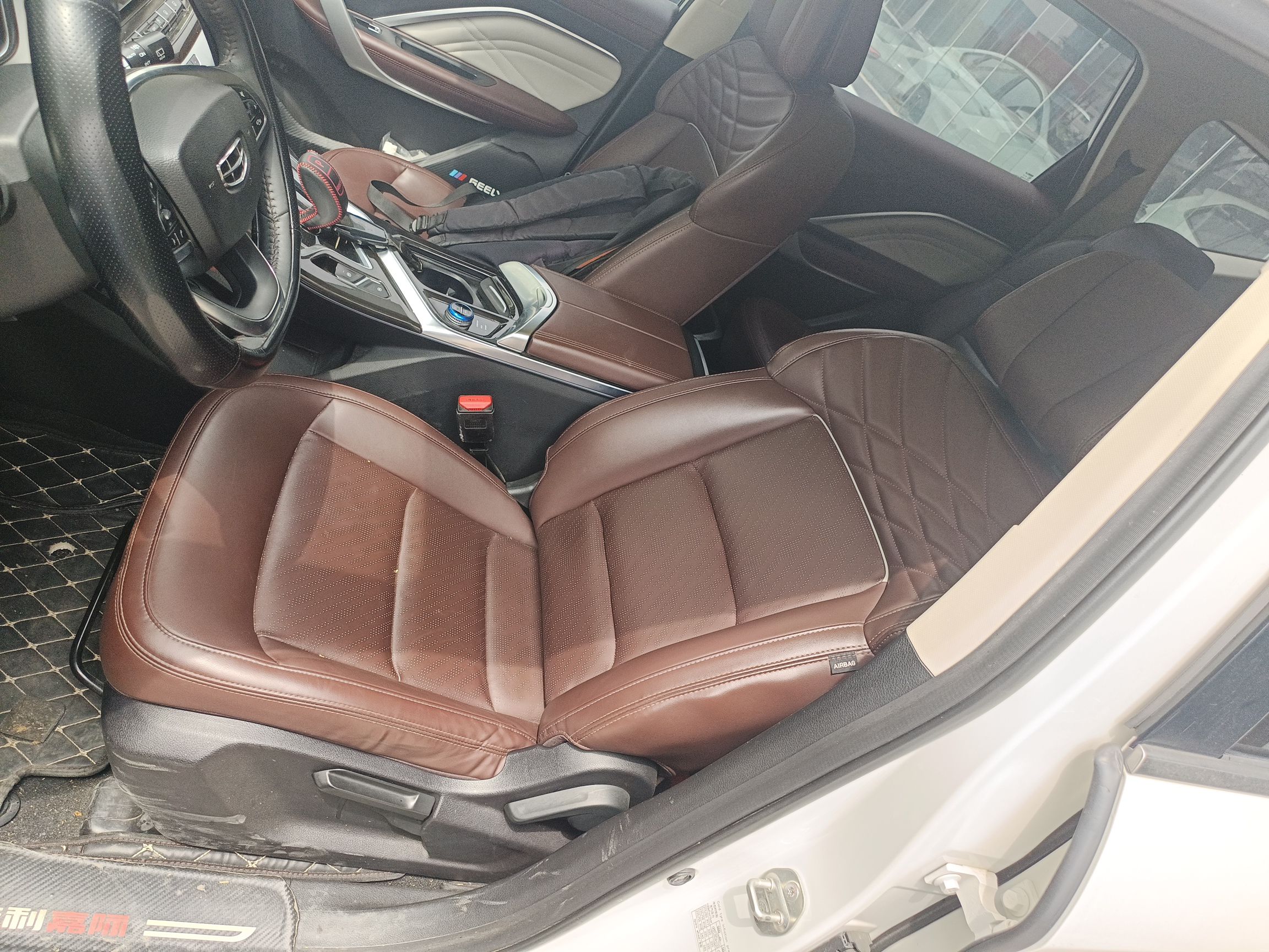 Interior delantero