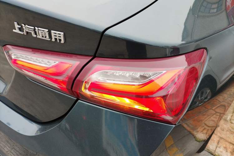 Used Chevrolet Malibu XL 2022 535T Automatic Sport Edition Right Rear Taillight