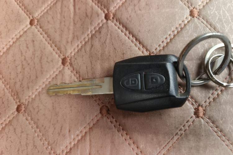 Used CHANGAN KAICHENG Ruixing M60 2019 1.5L Standard Version China VI Emission Standard 5/6 Seats DAM15KR Vehicle Key