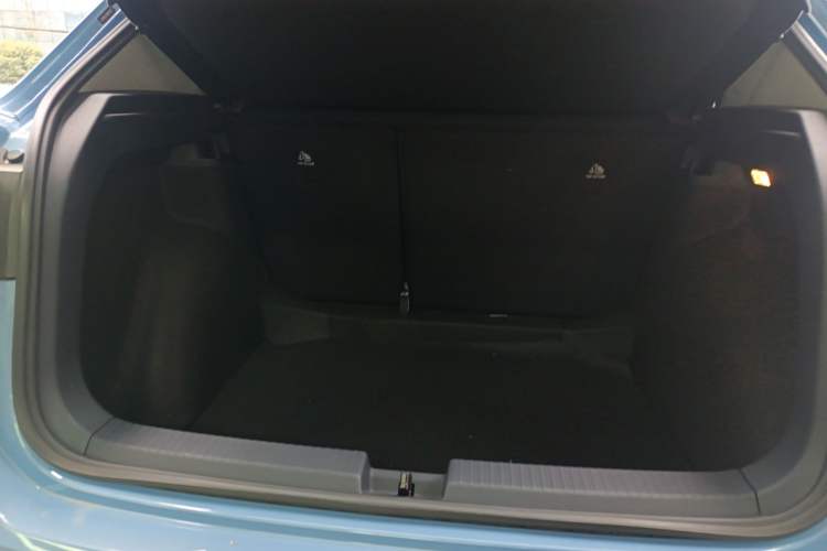 Used Volkswagen Tharu 2025 NewRui 300TSI Prestige Edition