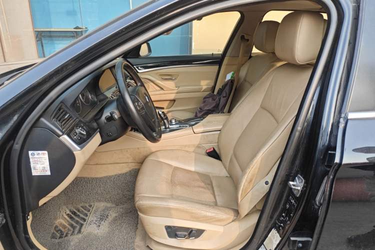 Used BMW 5 Series 2012 523Li Luxury Model