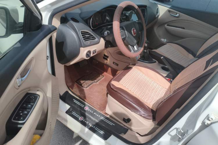 Used Fiat Viaggio 2012 1.4T Automatic Jingxiang Edition Driver Seat