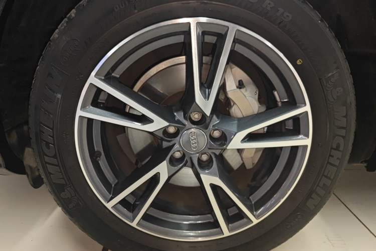 Used Audi Q5L 2020 Updated 40 TFSI Prestige Fashion Edition