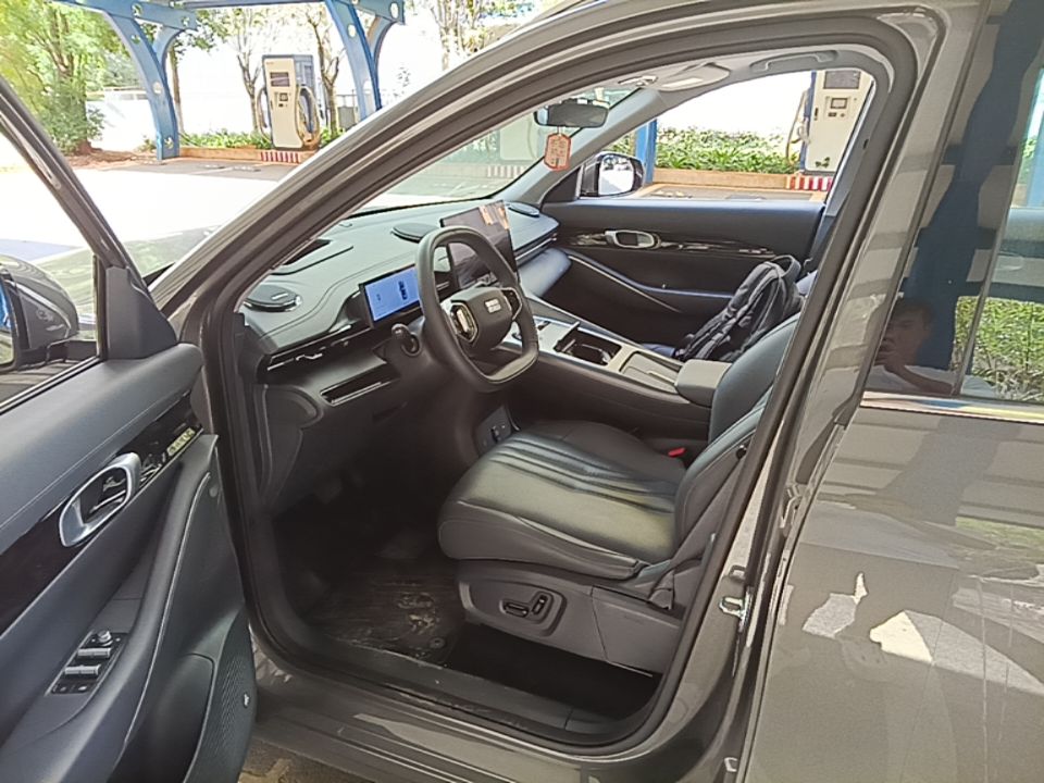 Geely Galaxy E5 2026 Model 610km Exploration+ Edition — снимка 19