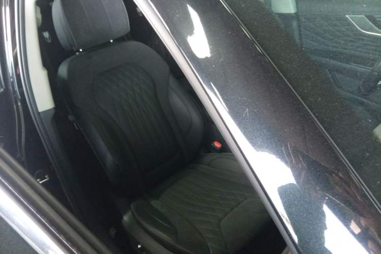 Used Hongqi HS5 2022 Revised Version 2.0T Smart Connect Flagship Edition
