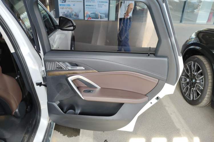 Used BMW iX1 2023 xDrive30L X Design Package
