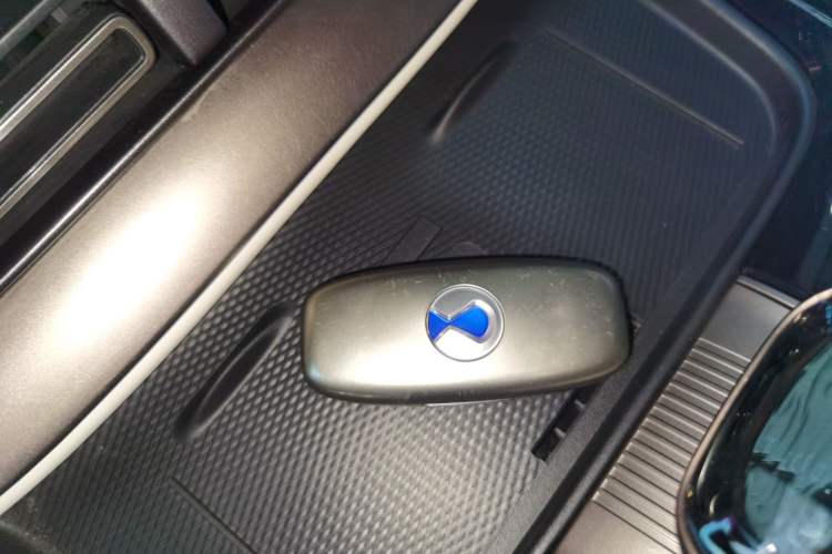 Used Denza D9 2022 DM-i 970 Four-Wheel Drive Flagship Model