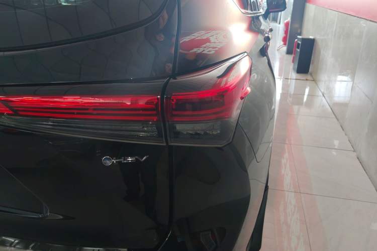 Used Toyota Highlander 2024 2.5L Smart Electric Hybrid Dual-Motor Two-Wheel Drive Luxury Version 7 Seats Right Rear Taillight