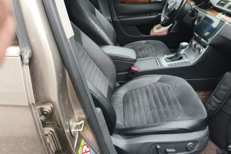 Used Volkswagen Magotan (Import) 2012 Travel Edition 2.0 TSI Comfort Version