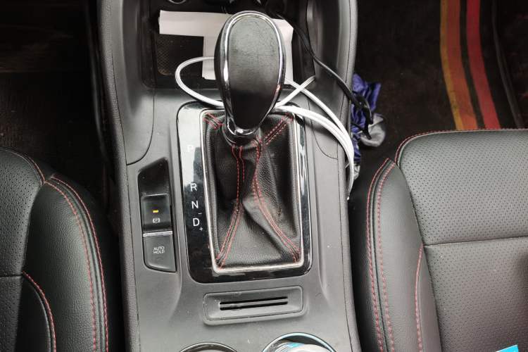 Used CHANGAN CS75 2014 1.8T Automatic Elite Version China V Standard
