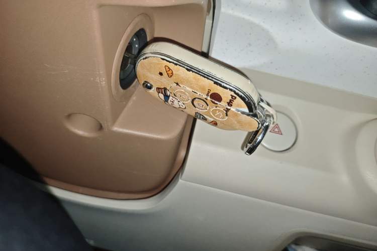 Used Wuling Hongguang MINIEV 2024 3rd Generation 215km Advanced Version