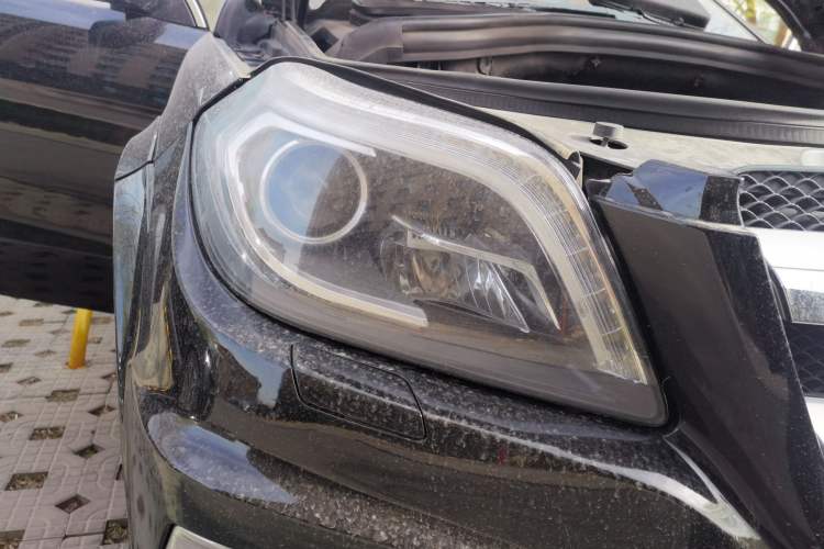 Used Mercedes-Benz GL-Class 2015 GL 500 4MATIC Right Front Headlight