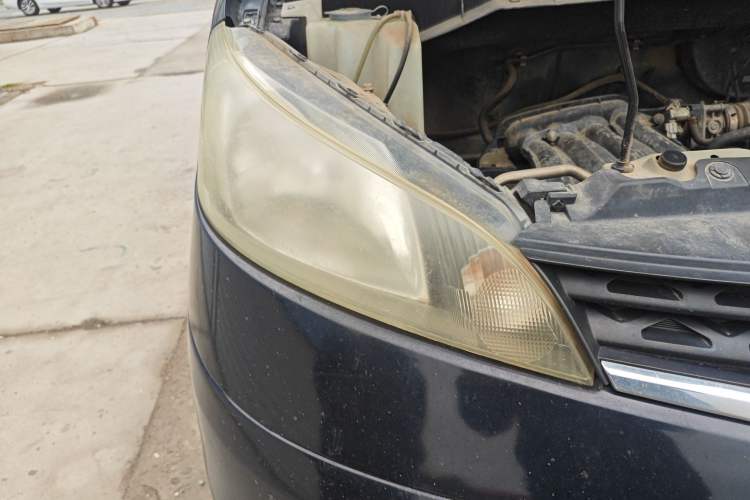 Used Nissan NV200 2011 1.6L 232 Seats Zunya Trim Right Front Headlight