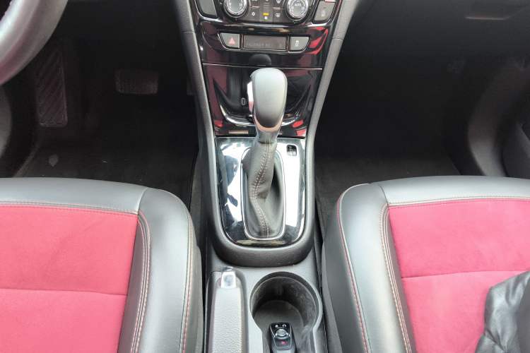 Used Buick Encore 2016 18T Automatic Two-Wheel Drive Urban Elite Model