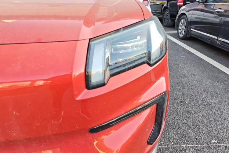 Used AION V 2024 Aion Tyrannosaurus 650 LiDAR Edition