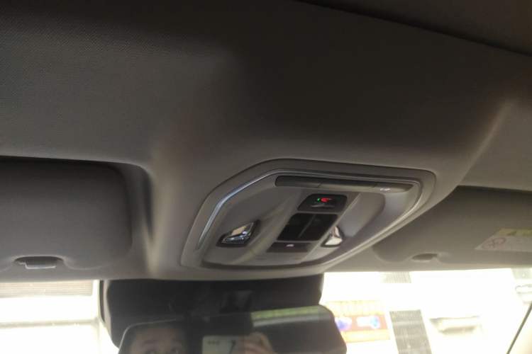 Used Haval X DOG 2022 1.5T DCT Two-Wheel Drive Trendy Edition Headliner