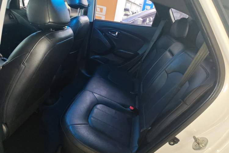 Used Hyundai ix35 2015 2.0L Automatic 2WD Smart Version China V Standard