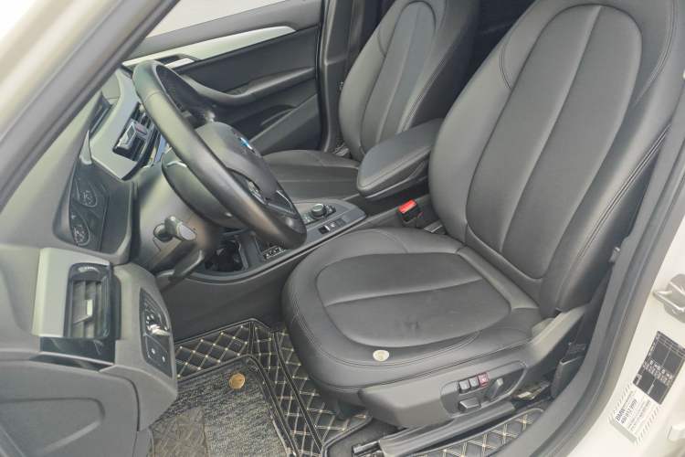 Used BMW X1 2016 sDrive18Li Fashion Model Left Front Seat