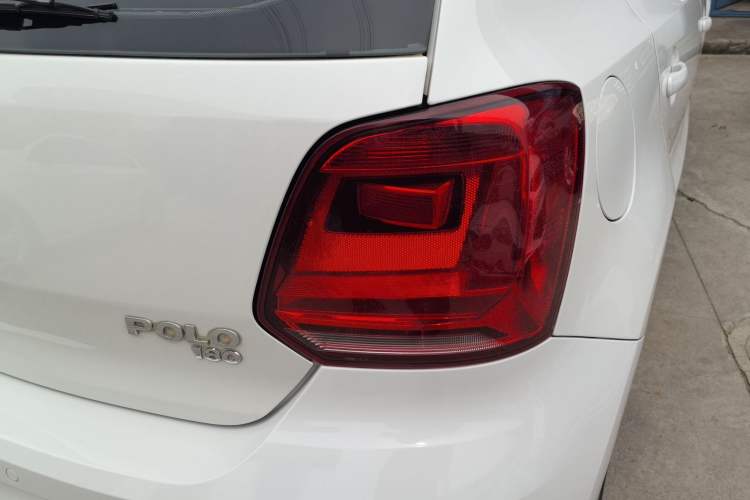 Used Volkswagen Polo 2014 1.6L Automatic Comfort Edition
