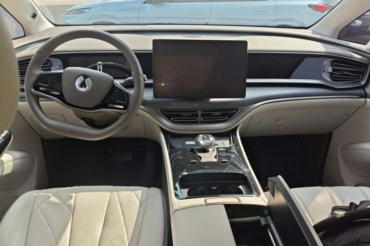 Used Denza D9 2022 DM-i 970 Four-Wheel Drive Flagship Model