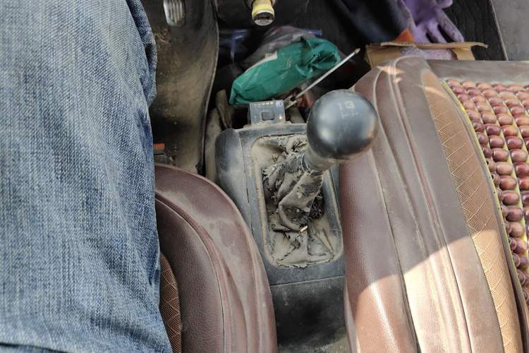 Used Wuling Rongguang 2011 1.2L Base Version
