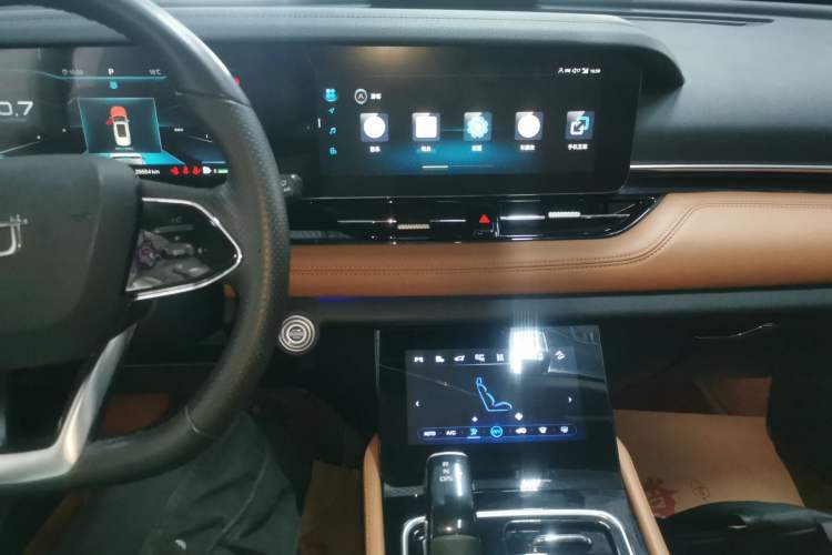 Used Bestune T99 2023 2.0T Automatic Prestige Edition
