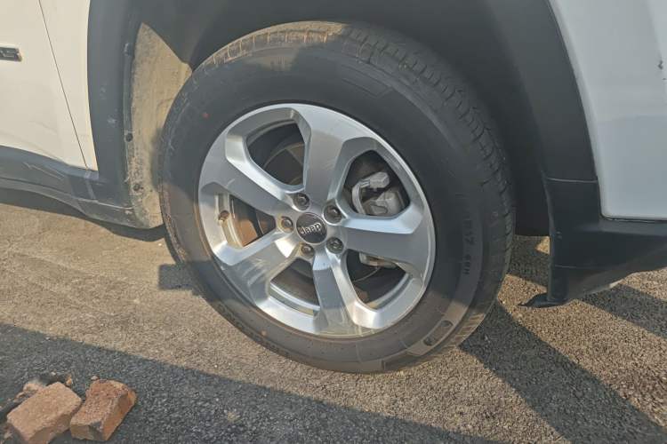 Used Jeep Compass 2017 200T Automatic Family Edition