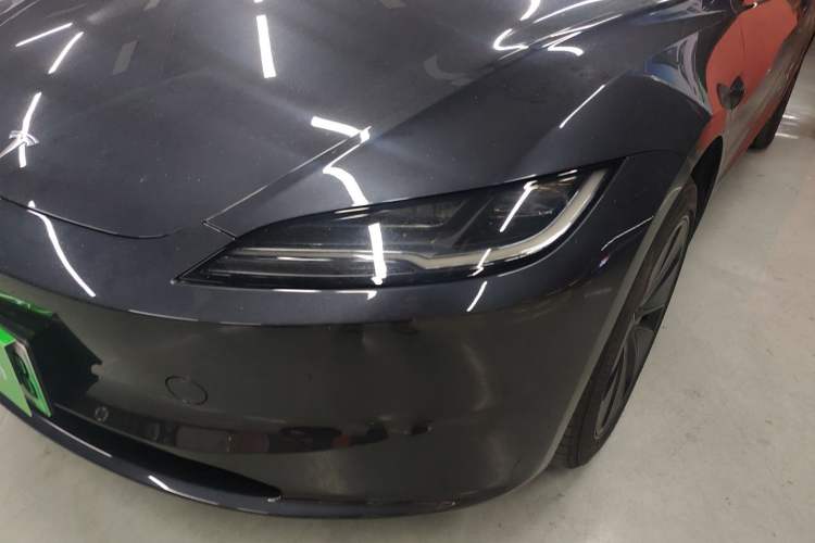 Used Tesla Model 3 2025 Rear-Wheel-Drive Version
