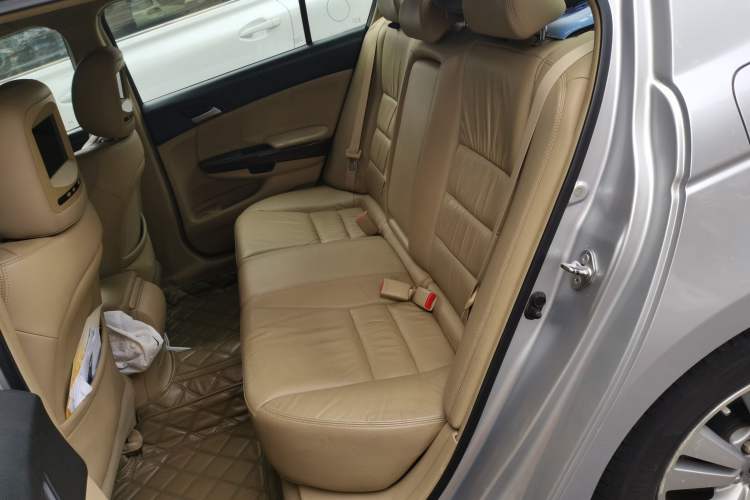 Used Honda Accord 2010 2.4L LX
