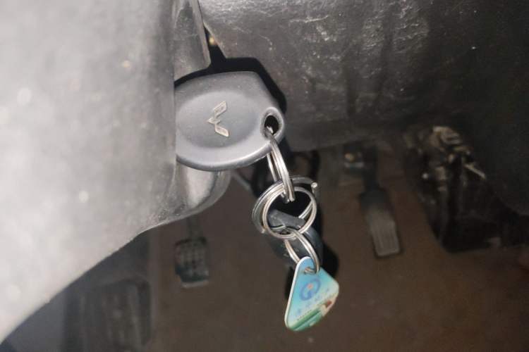 Used Wuling Rongguang 2011 1.2L Base Version
