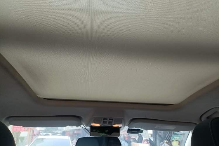 Used FAW Senya R9 2018 1.2T Automatic Prestige Smart Enjoyment Model