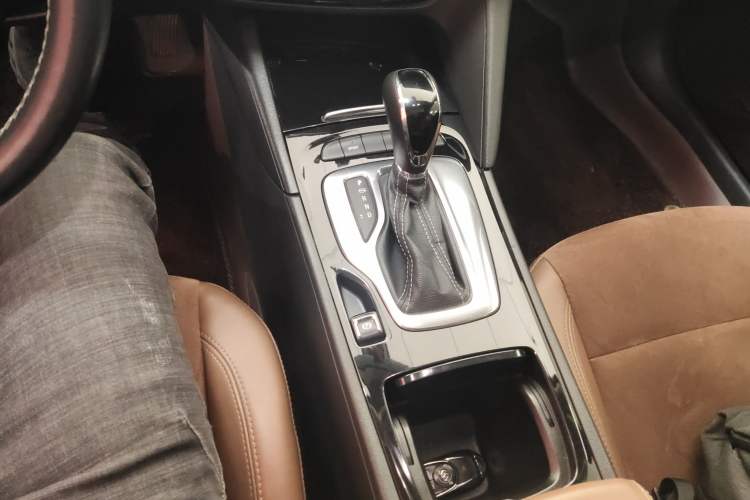 Used Buick Regal 2019 20T Elite Version China VI Standard