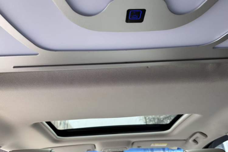 Used Buick GL8 2020 Land Business Class 652T Luxury Model
