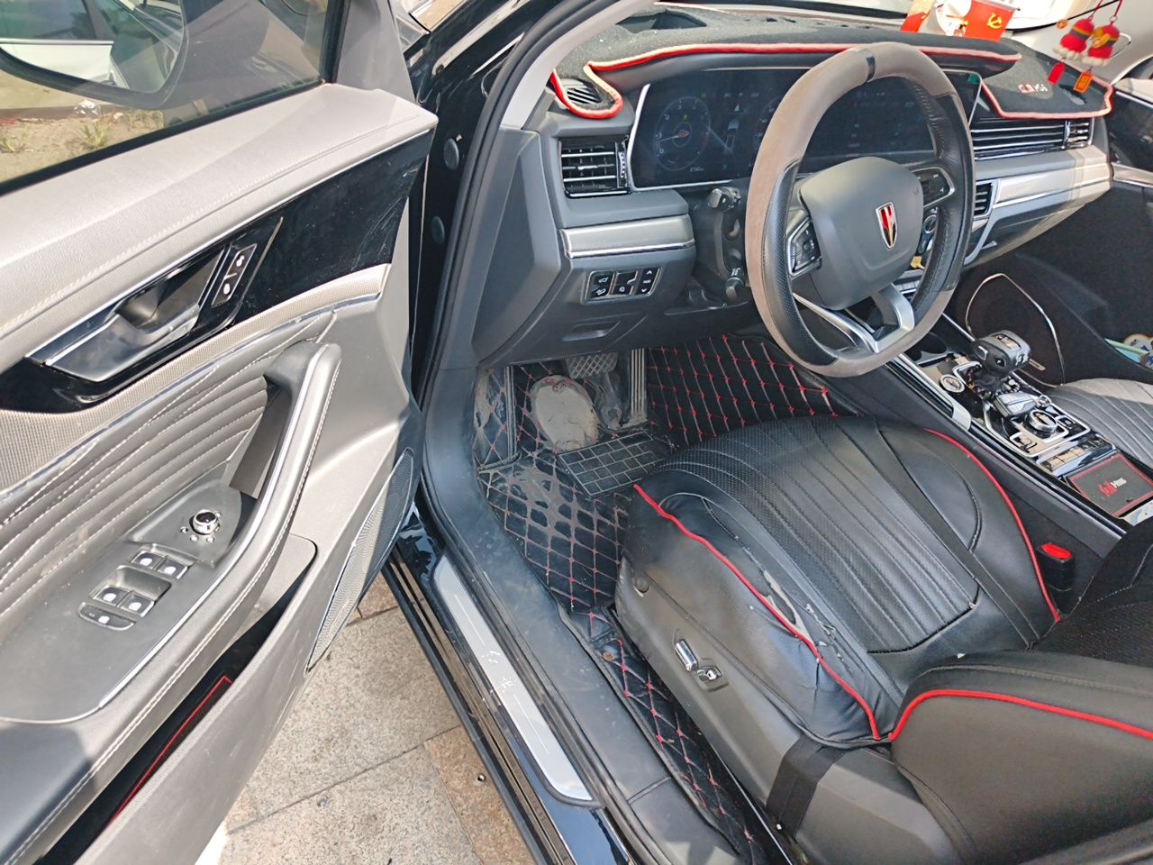 Hongqi HS5 2022 Revised Version 2.0T Smart Connect Flagship Edition — снимка 16
