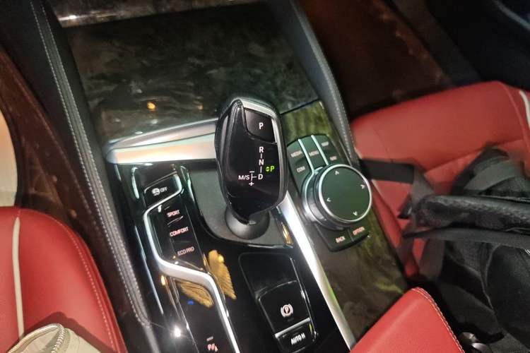 Used BMW 5 Series 2022 Second Facelift 525Li M Sport Package
