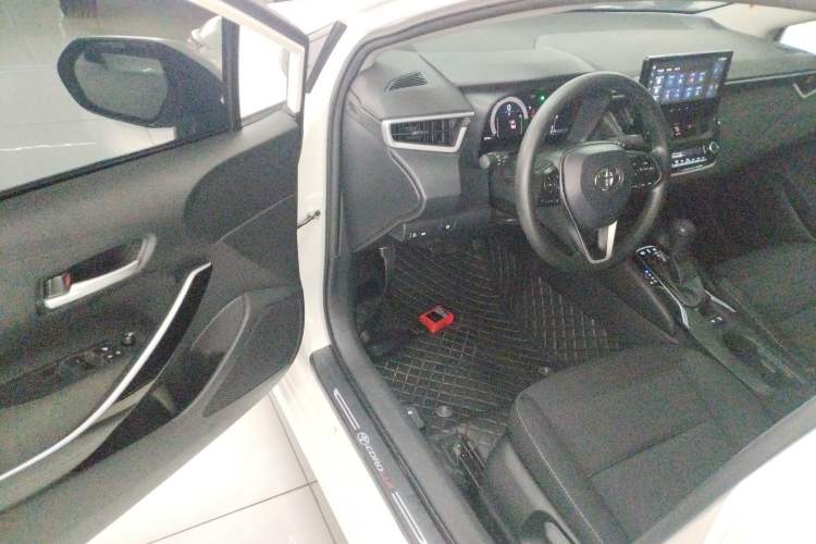 Used Toyota Corolla 2023 1.8L Smart Electric Hybrid Dual-Motor Pioneer Edition Driver Seat