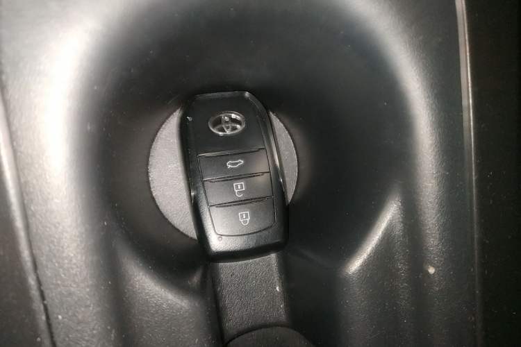 Used Toyota Levin 2024 Smart Electric Hybrid Dual-Engine 1.8L Leading Edition
