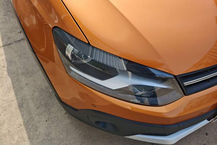 Used Volkswagen Polo 2016 1.6L Cross Polo Automatic